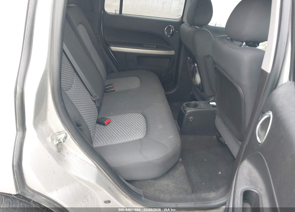 2008 CHEVROLET HHR LS VIN: 3GNDA13D08S648274