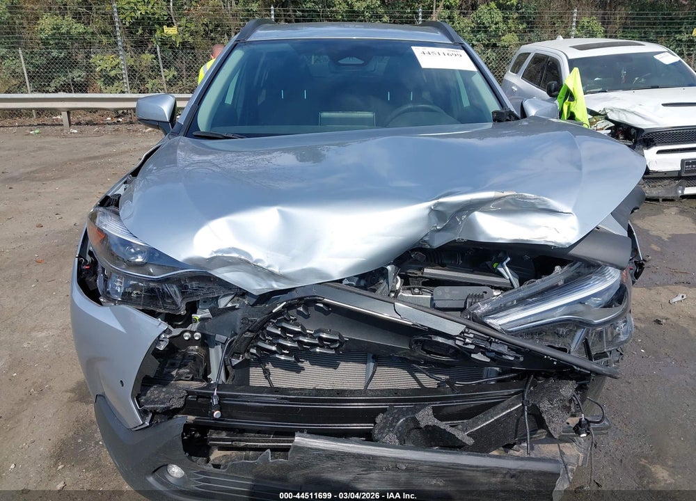 2024 TOYOTA COROLLA CROSS XLE VIN: 7MUEAAAG4RV100882