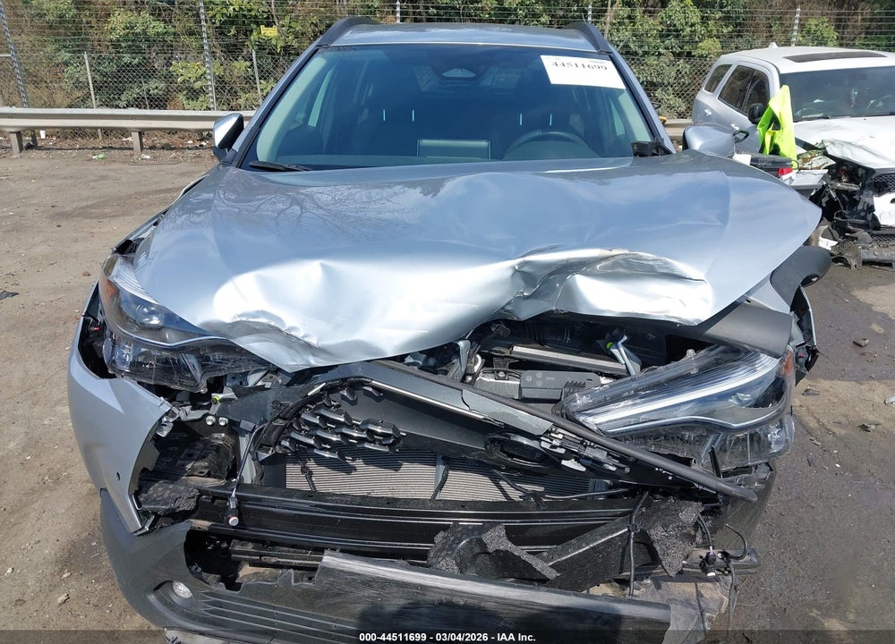 2024 TOYOTA COROLLA CROSS XLE VIN: 7MUEAAAG4RV100882