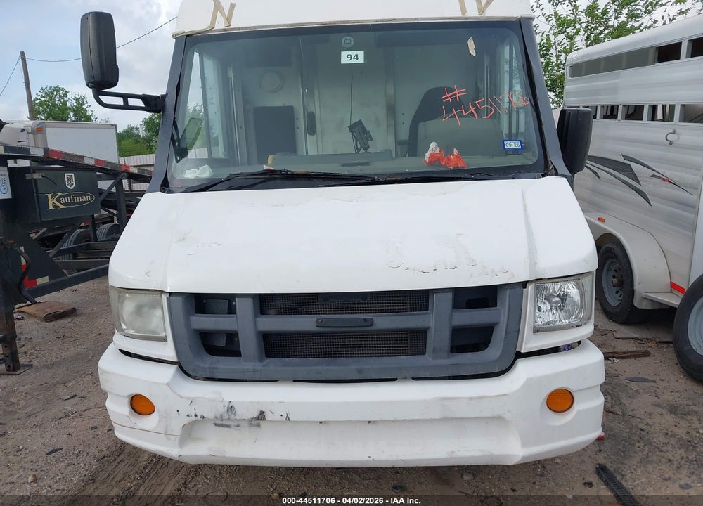 2013 ISUZU COMMERCIAL VAN VIN: JALB4T172D7W00363