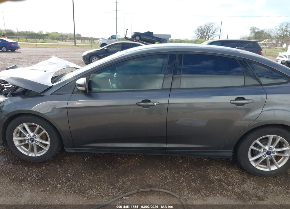 2016 FORD FOCUS SE VIN: 1FADP3F21GL391181