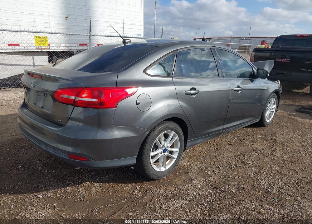 2016 FORD FOCUS SE VIN: 1FADP3F21GL391181