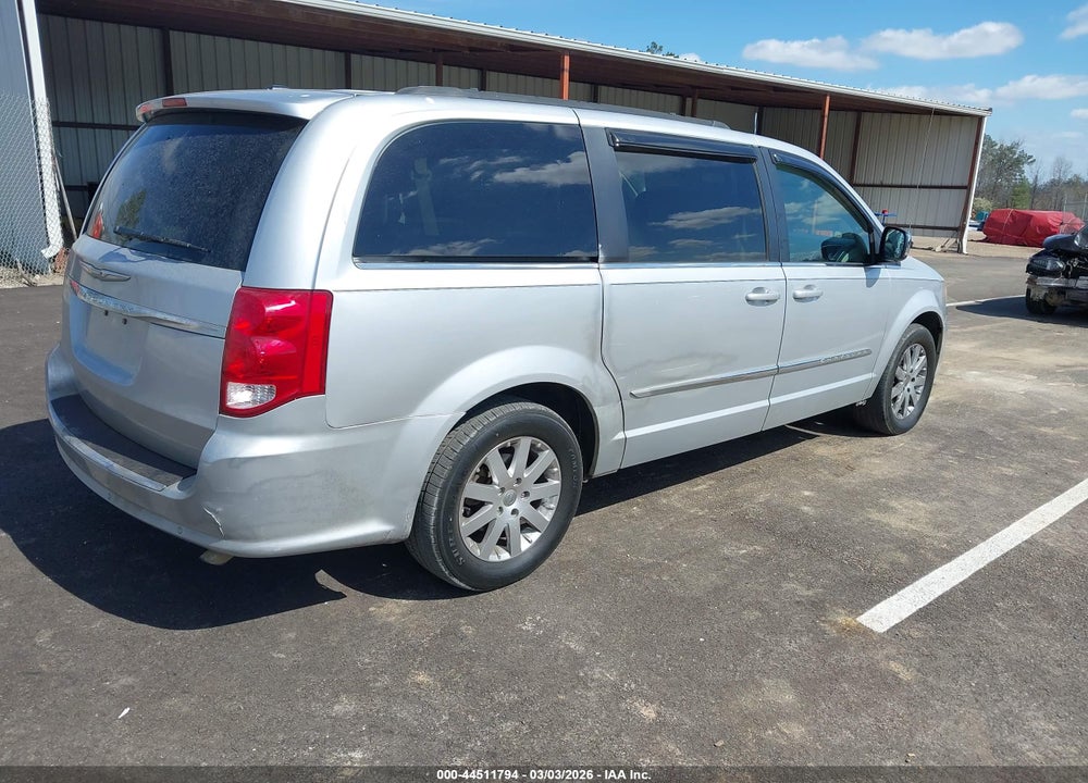 2011 CHRYSLER TOWN & COUNTRY TOURING-L VIN: 2A4RR8DG4BR614362
