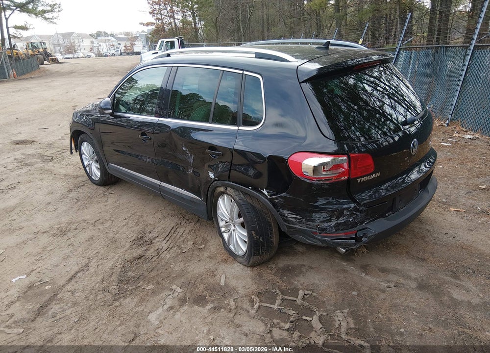 2014 VOLKSWAGEN TIGUAN SEL VIN: WVGBV3AX0EW556316