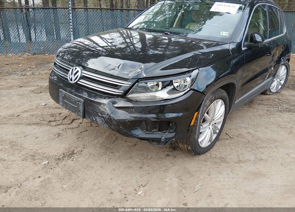 2014 VOLKSWAGEN TIGUAN SEL VIN: WVGBV3AX0EW556316