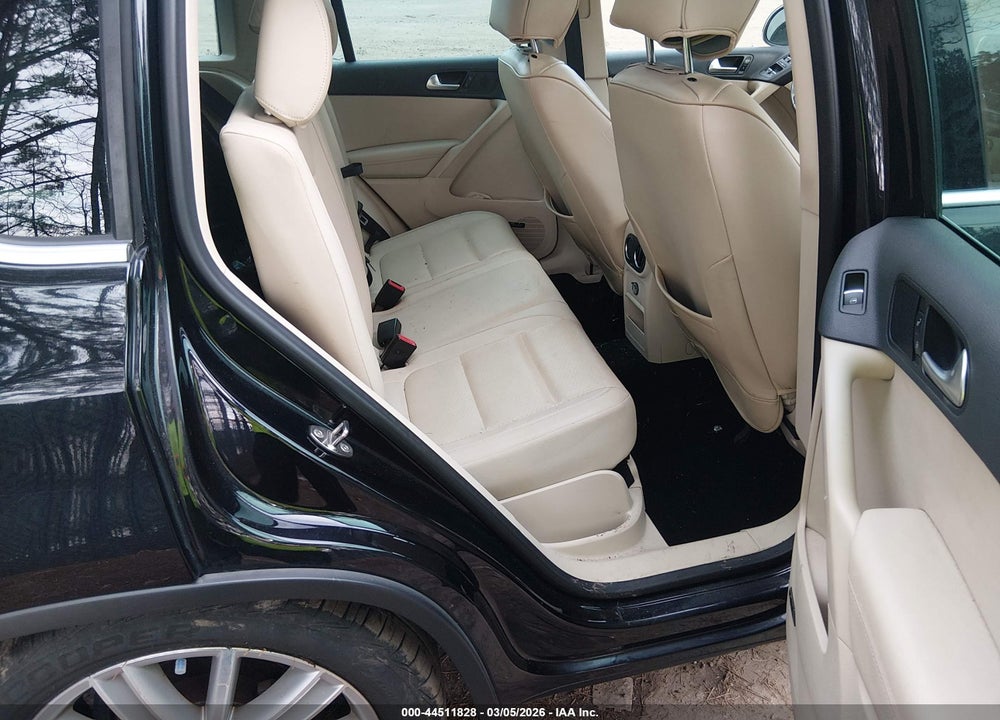2014 VOLKSWAGEN TIGUAN SEL VIN: WVGBV3AX0EW556316