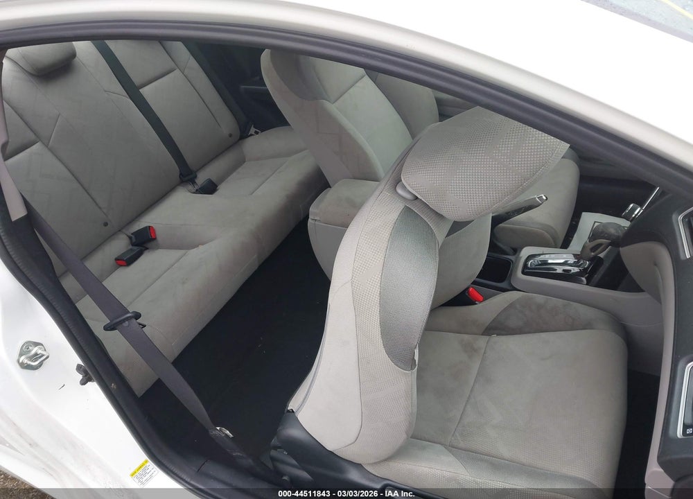 2013 HONDA CIVIC LX VIN: 2HGFG3B53DH506618