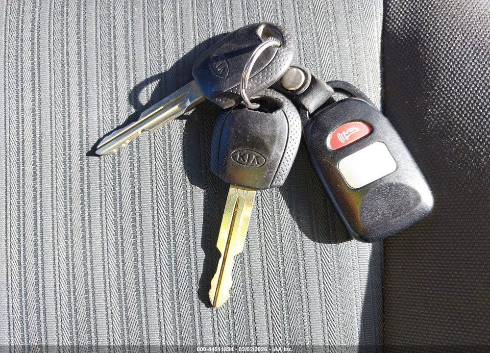 2009 KIA SPORTAGE LX VIN: KNDJF724997608938