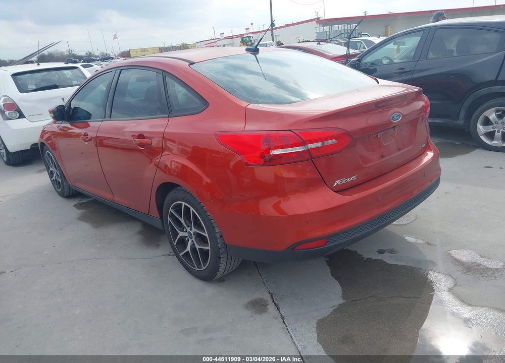 2018 FORD FOCUS SEL VIN: 1FADP3H21JL258859