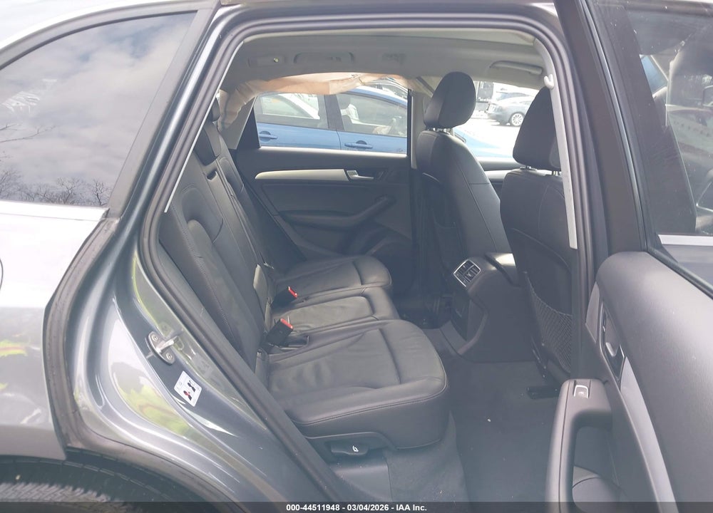2015 AUDI Q5 2.0T PREMIUM VIN: WA1LFAFPXFA013731