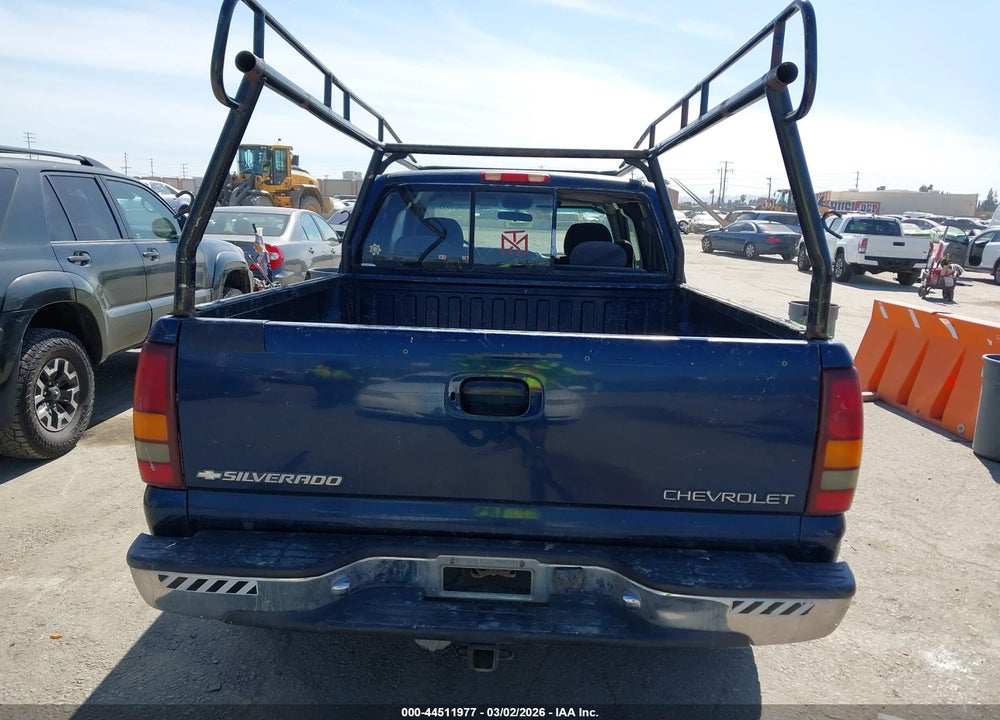2000 CHEVROLET SILVERADO 1500 LS VIN: 1GCEC19V0YZ364377