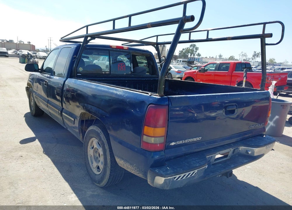 2000 CHEVROLET SILVERADO 1500 LS VIN: 1GCEC19V0YZ364377