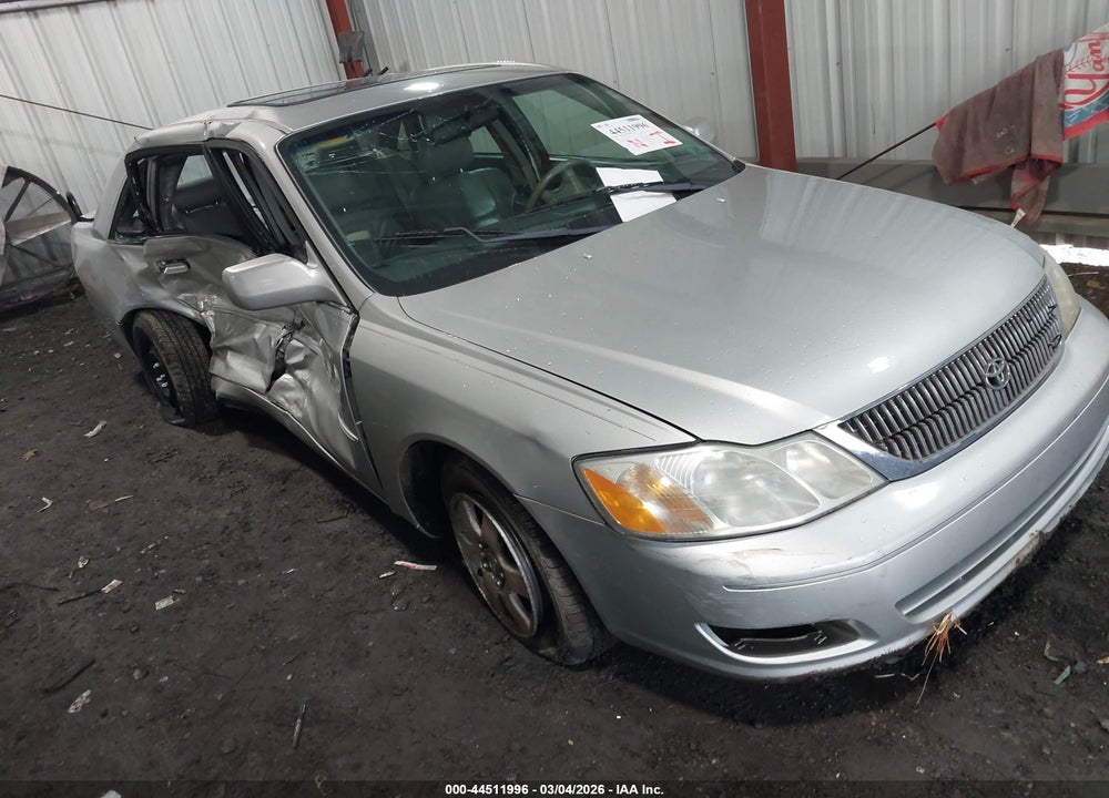 2001 TOYOTA AVALON XL VIN: 4T1BF28B91U184501