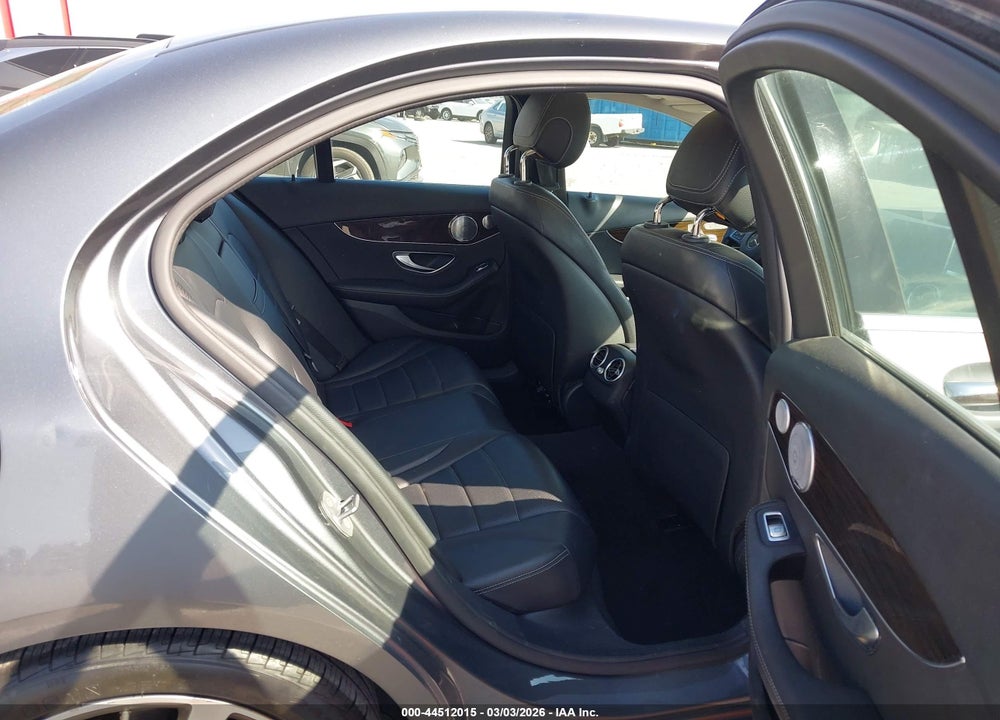 2017 MERCEDES-BENZ C 300 VIN: 55SWF4JB0HU225935