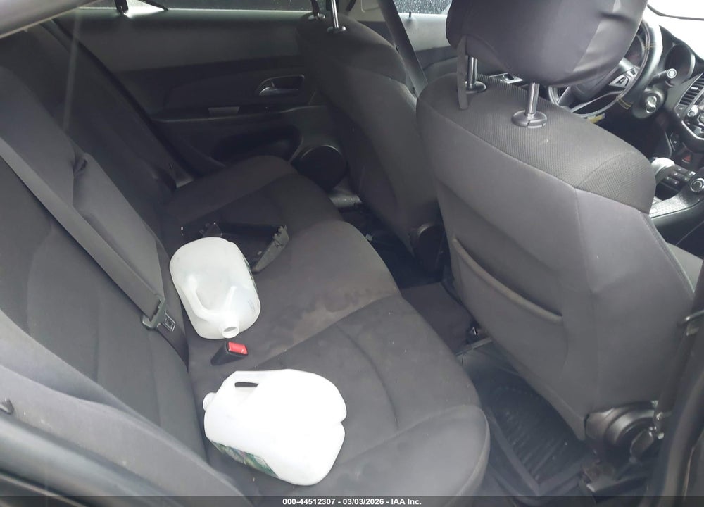 2015 CHEVROLET CRUZE 1LT AUTO VIN: 1G1PC5SB2F7137466