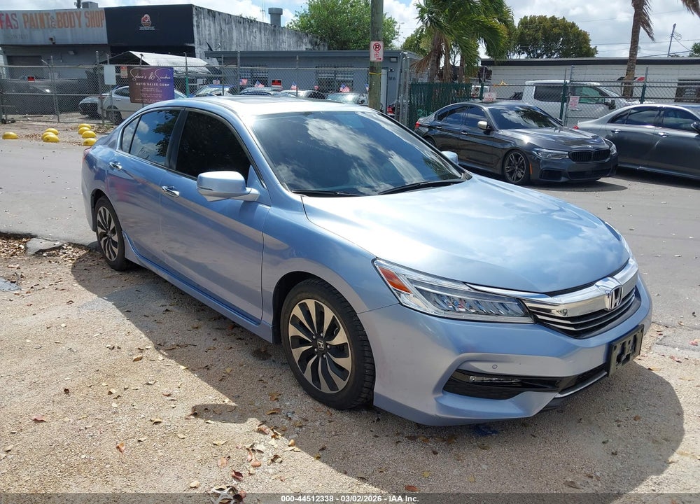 2017 HONDA ACCORD HYBRID VIN: JHMCR6F70HC008134