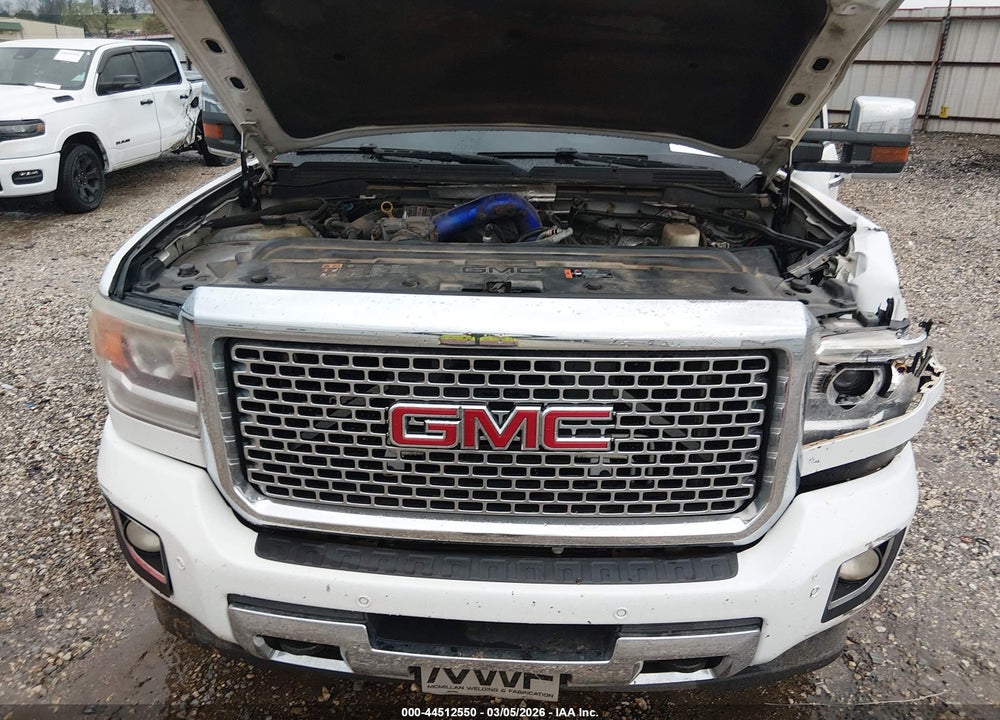 2015 GMC SIERRA 2500HD DENALI VIN: 1GT120E86FF554274