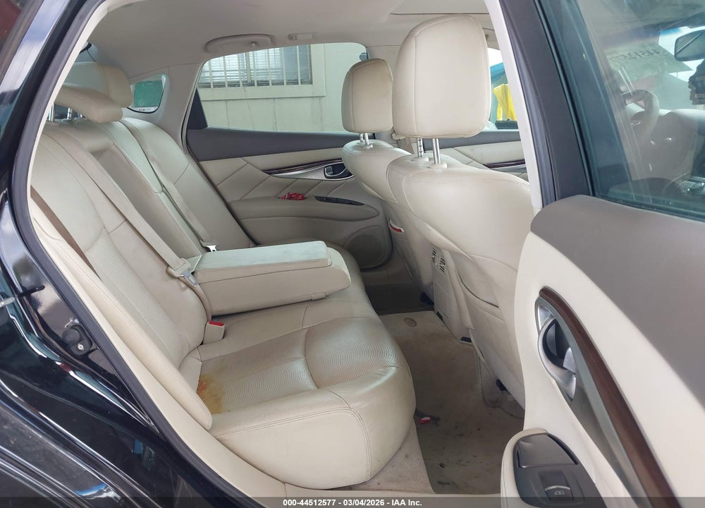 2011 INFINITI M37X VIN: JN1BY1AR3BM370152