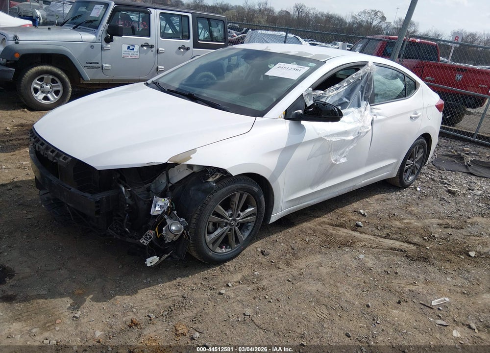 2018 HYUNDAI ELANTRA SEL VIN: 5NPD84LF5JH330187