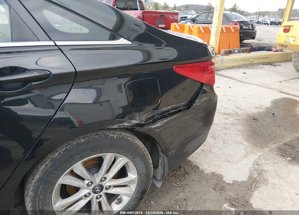2012 HYUNDAI SONATA GLS VIN: 5NPEB4AC5CH430940
