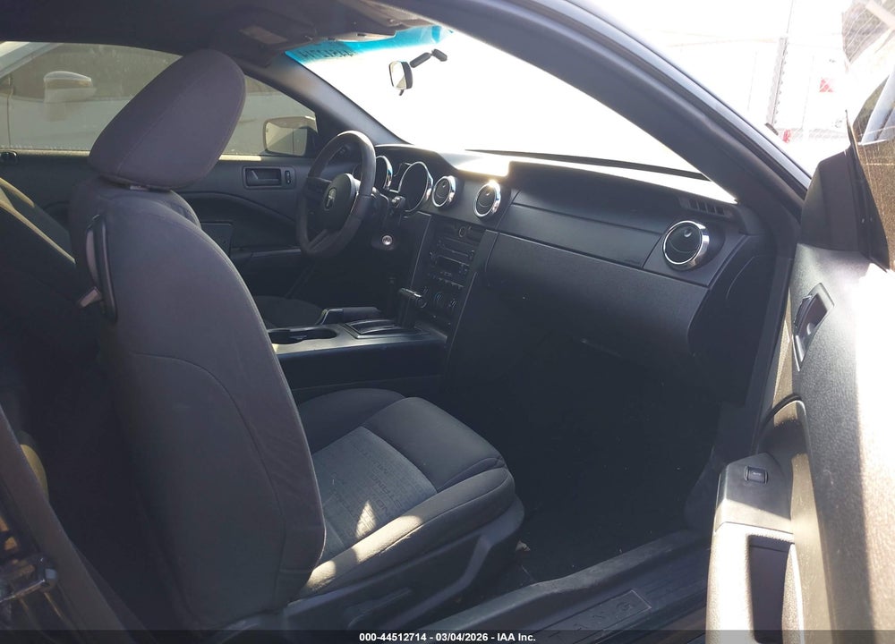 2007 FORD MUSTANG VIN: 1ZVFT80N575304804