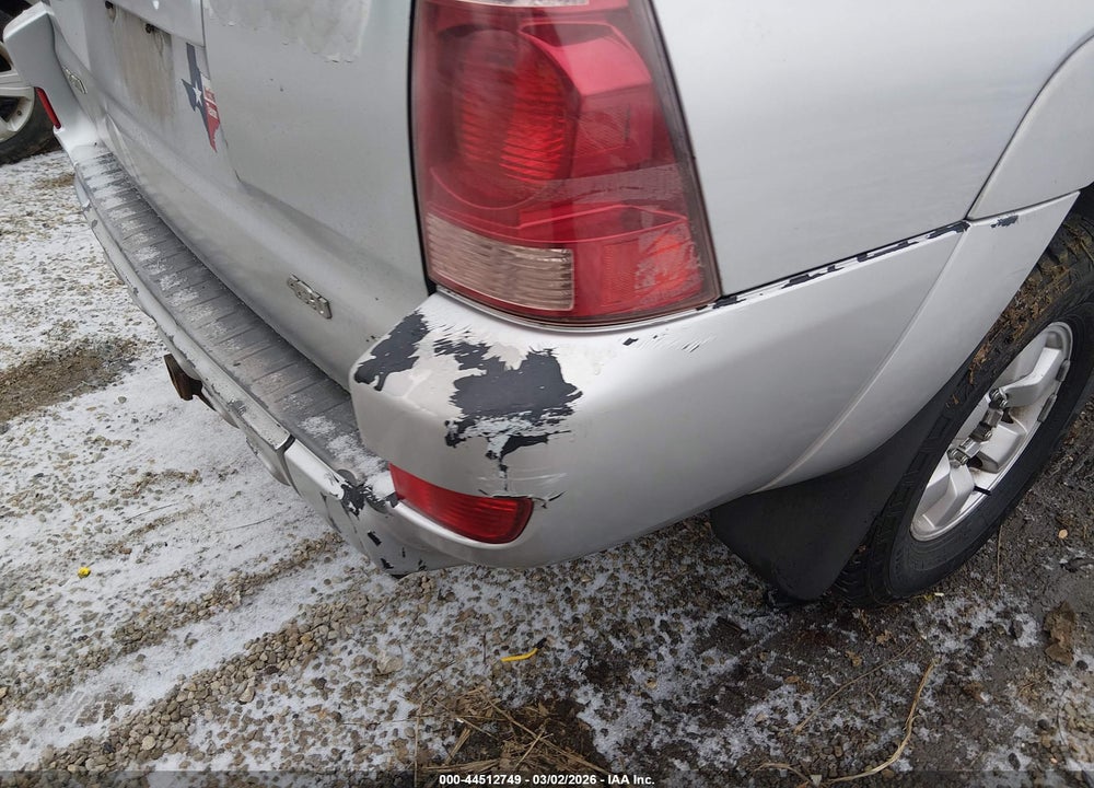 2005 TOYOTA 4RUNNER SR5 V6 VIN: JTEBU14R858037085