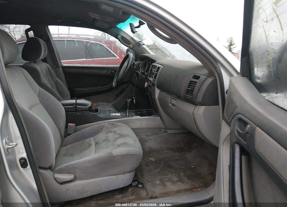 2005 TOYOTA 4RUNNER SR5 V6 VIN: JTEBU14R858037085