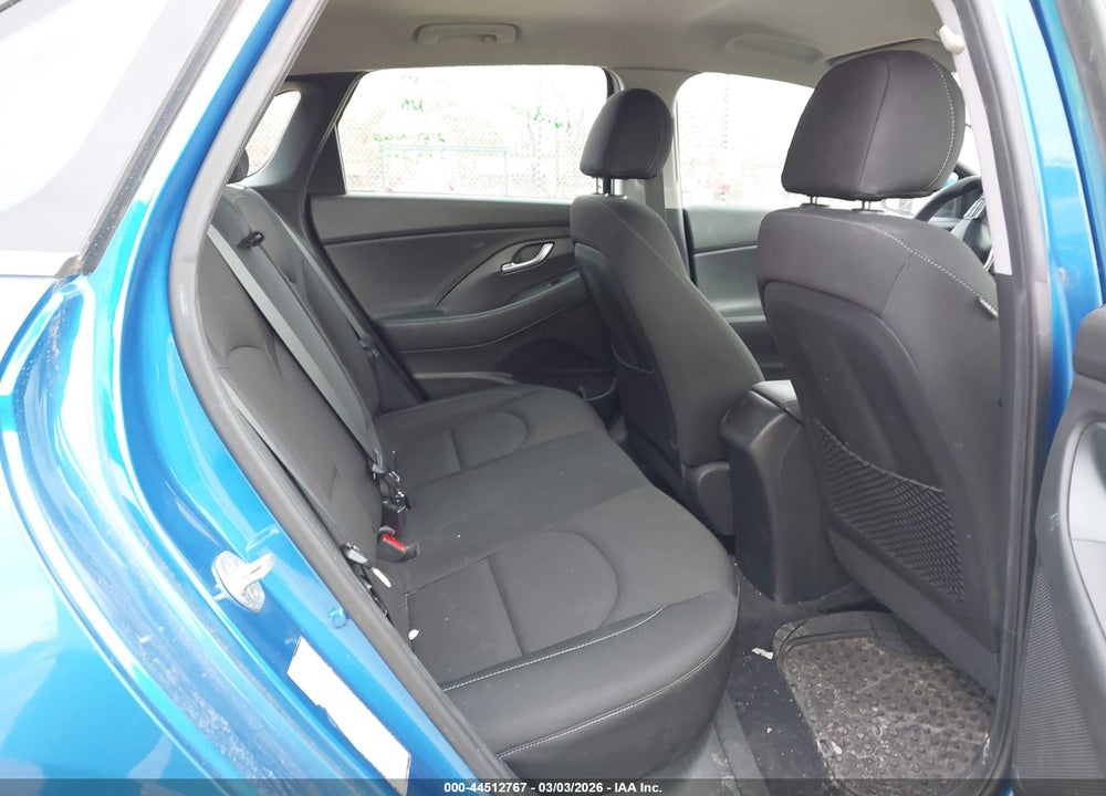2018 HYUNDAI ELANTRA GT VIN: KMHH35LE4JU067463