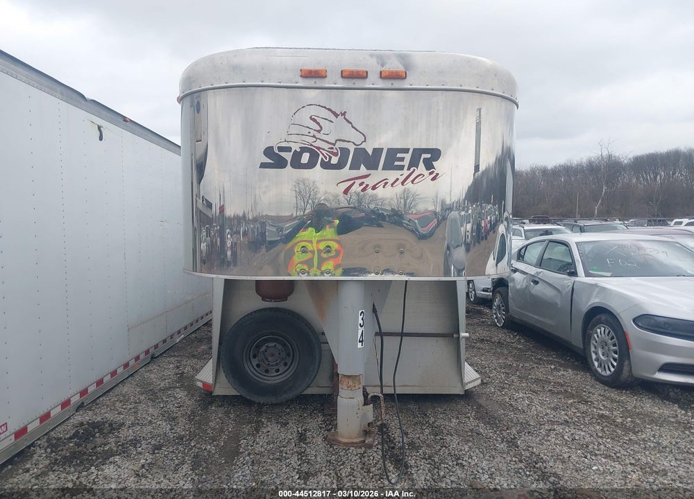 2000 SOONER TRAILER MFG CO LIVESTOCK TRAILER VIN: 48HSA2125Y1003348