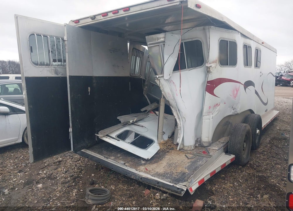 2000 SOONER TRAILER MFG CO LIVESTOCK TRAILER VIN: 48HSA2125Y1003348