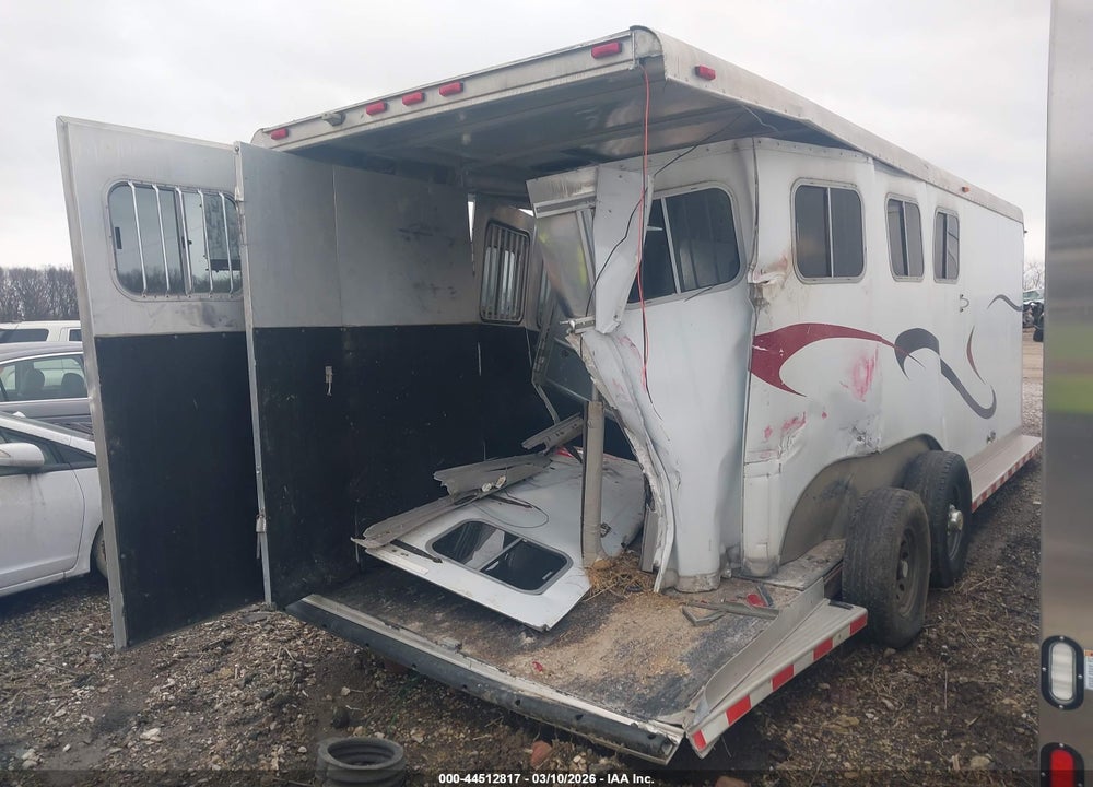 2000 SOONER TRAILER MFG CO LIVESTOCK TRAILER VIN: 48HSA2125Y1003348