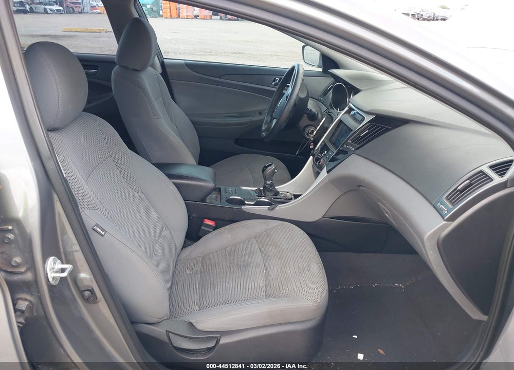 2013 HYUNDAI SONATA GLS VIN: 5NPEB4AC6DH691107