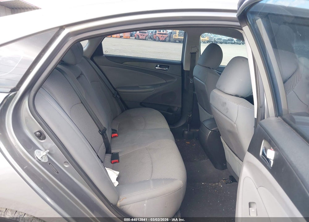 2013 HYUNDAI SONATA GLS VIN: 5NPEB4AC6DH691107