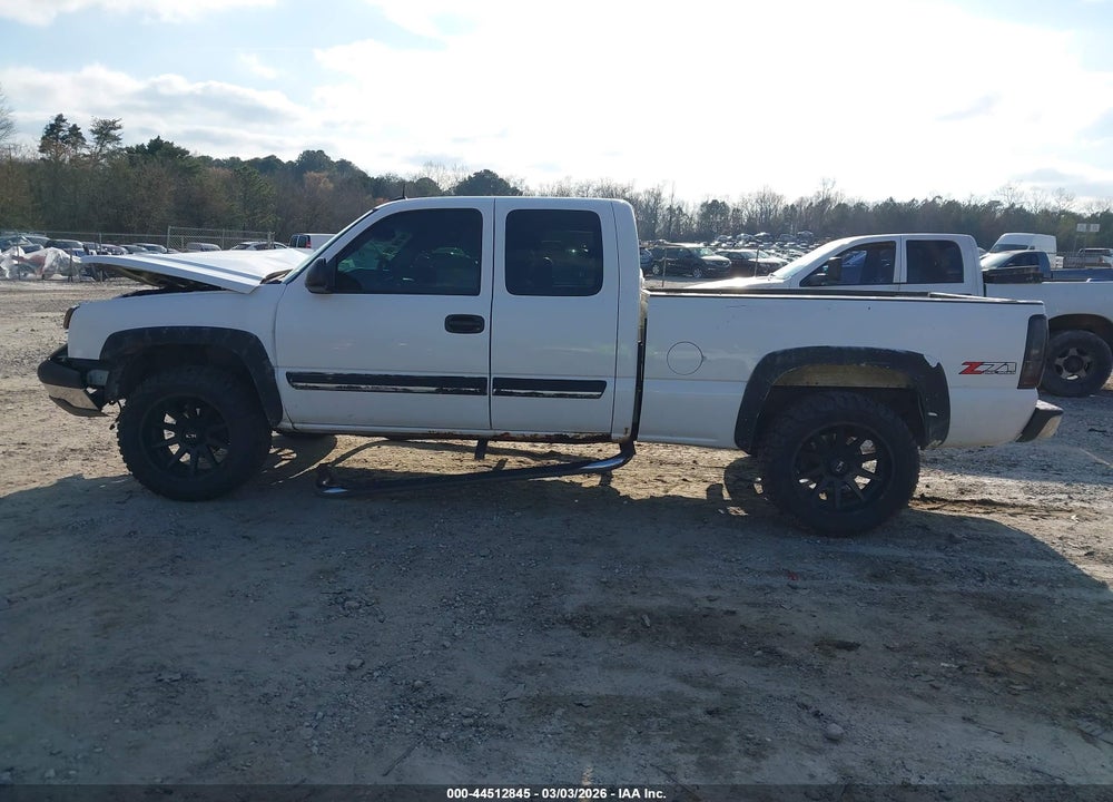 2004 CHEVROLET SILVERADO 1500 Z71 VIN: 1GCEK19T34E139972