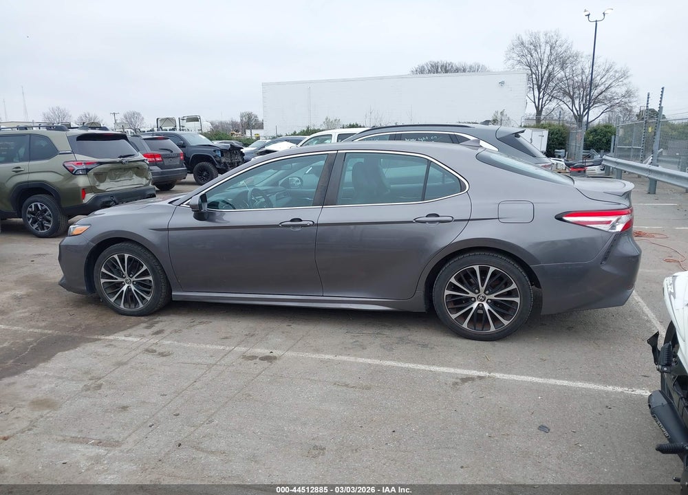 2020 TOYOTA CAMRY SE VIN: 4T1G11AK2LU501157