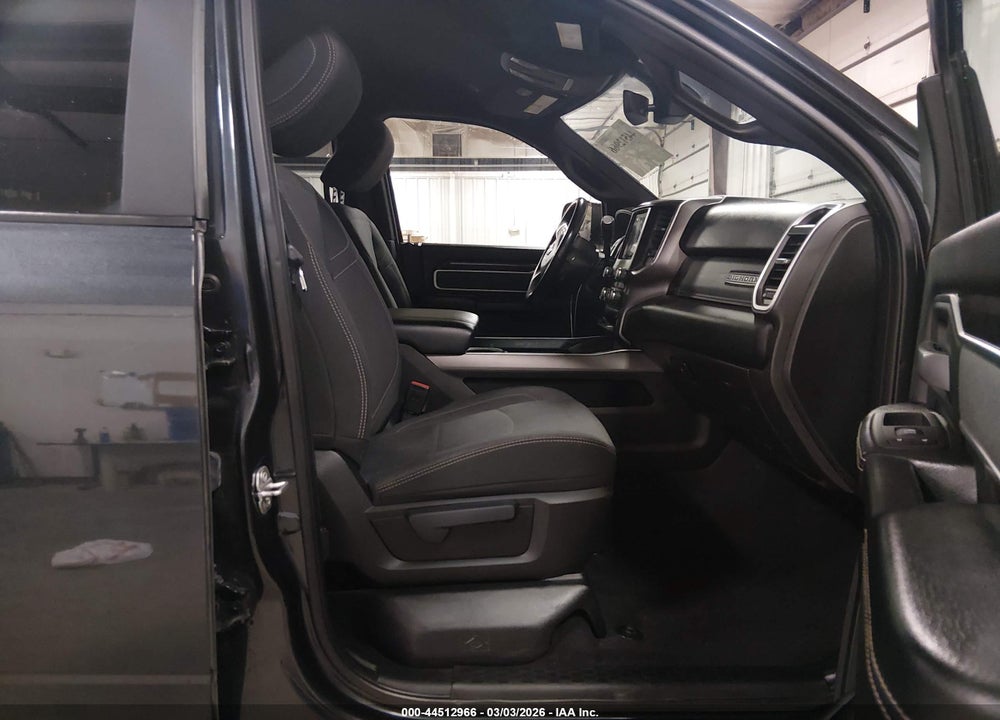 2021 RAM 2500 BIG HORN  4X4 6'4 BOX VIN: 3C6UR5DL9MG584819