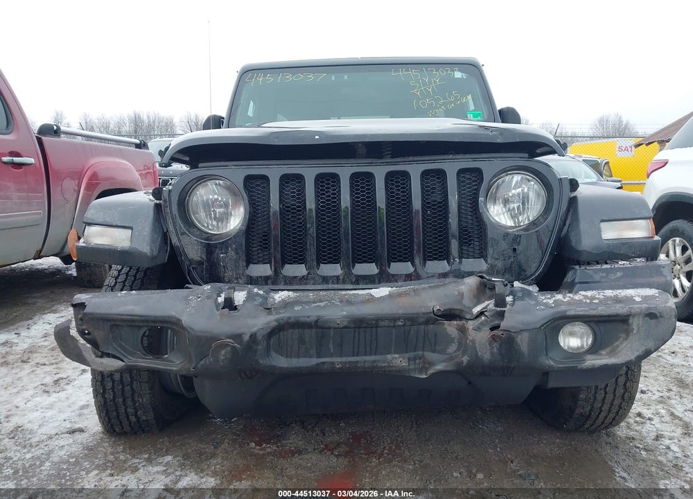 2018 JEEP WRANGLER UNLIMITED SPORT S 4X4 VIN: 1C4HJXDN3JW189661
