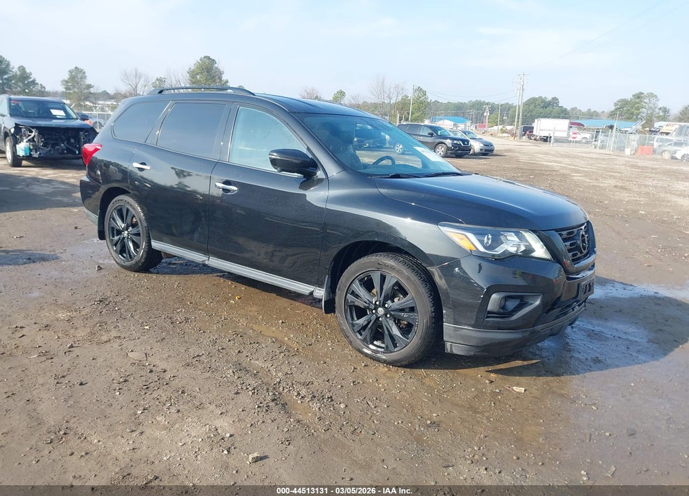 2018 NISSAN PATHFINDER SL VIN: 5N1DR2MM3JC647018