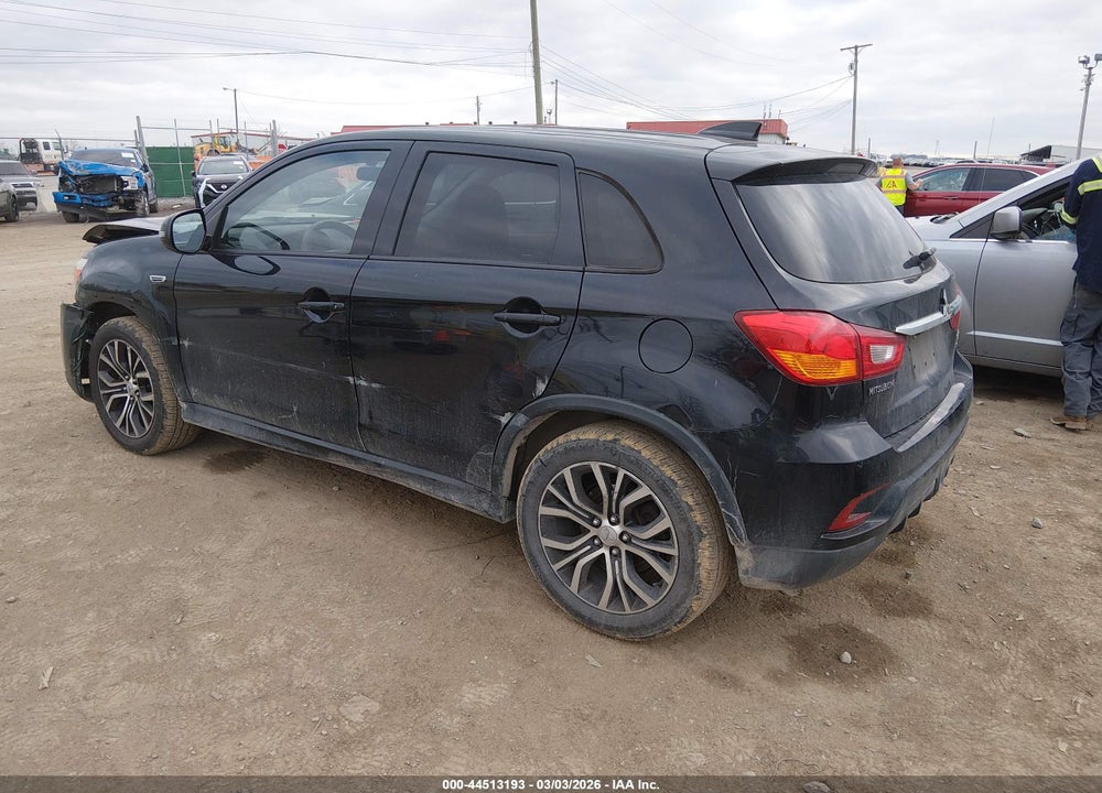 2018 MITSUBISHI OUTLANDER SPORT 2.4 SE VIN: JA4AP3AW9JZ011638