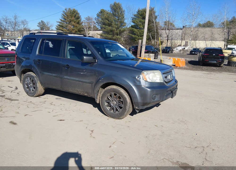2010 HONDA PILOT LX VIN: 5FNYF4H21AB030335