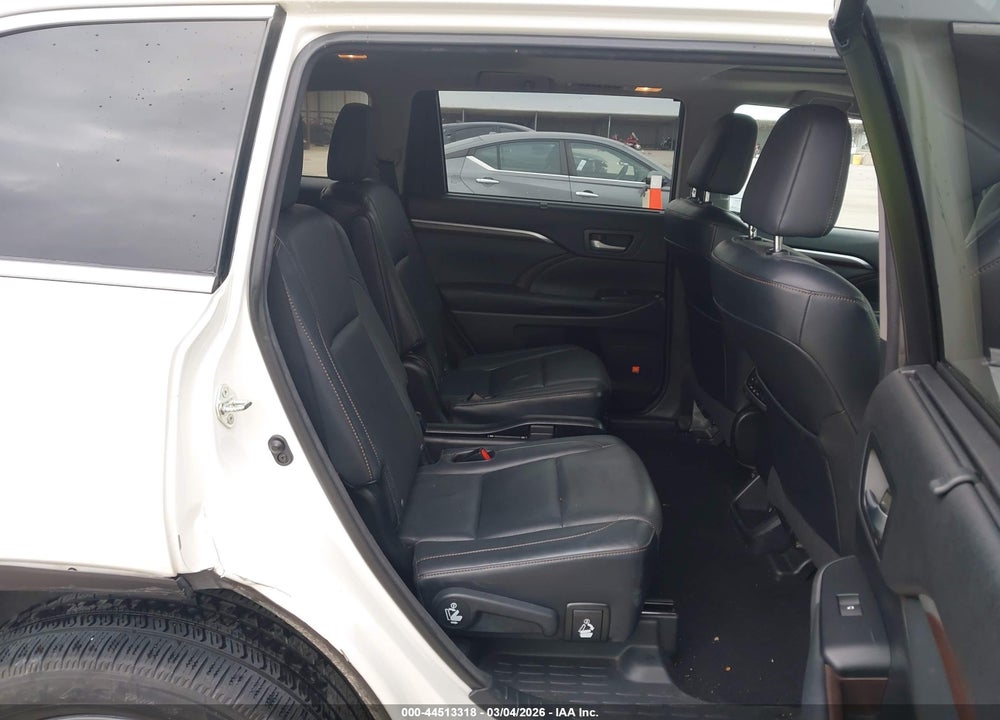 2015 TOYOTA HIGHLANDER LIMITED V6 VIN: 5TDYKRFH8FS077722