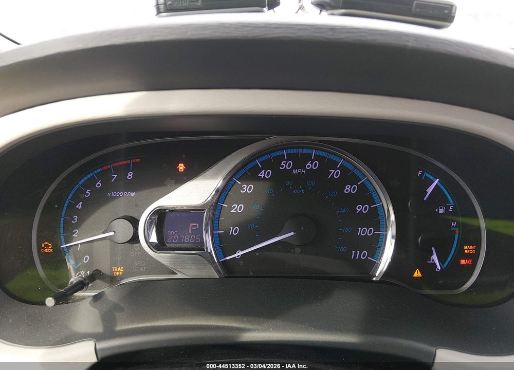 2014 TOYOTA SIENNA XLE V6 8 PASSENGER VIN: 5TDYK3DC1ES413195