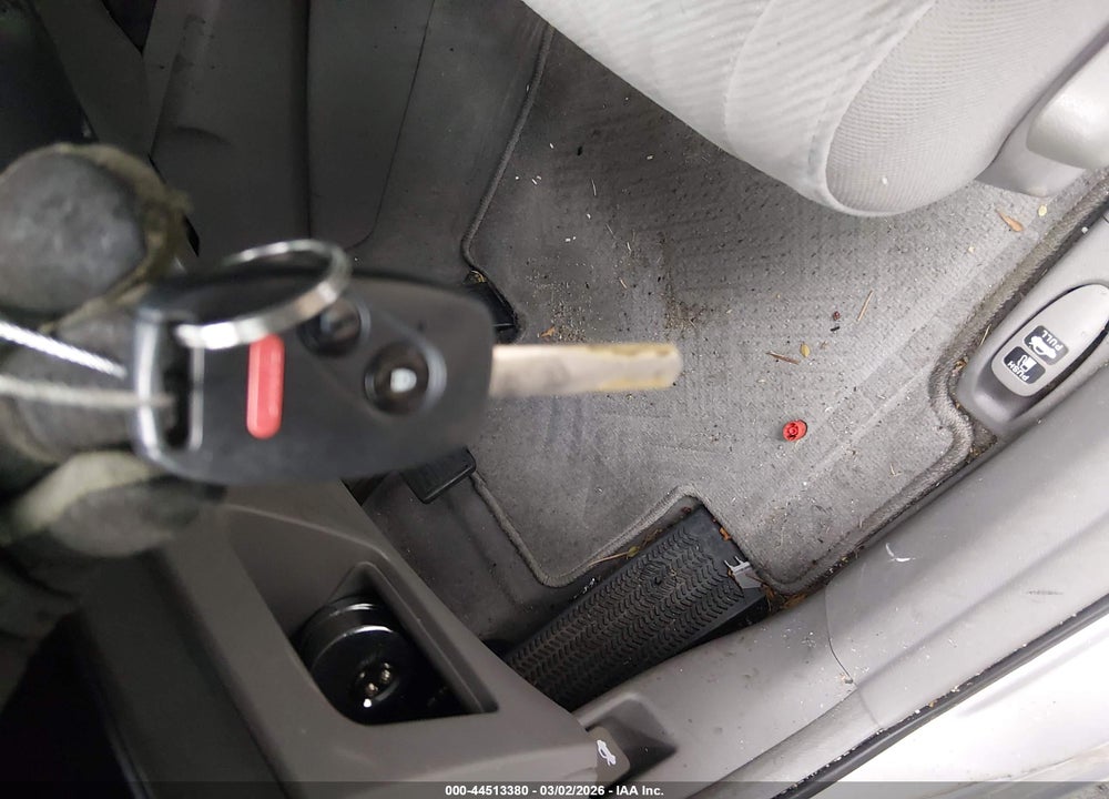 2010 HONDA CIVIC LX VIN: 2HGFA1F5XAH529776