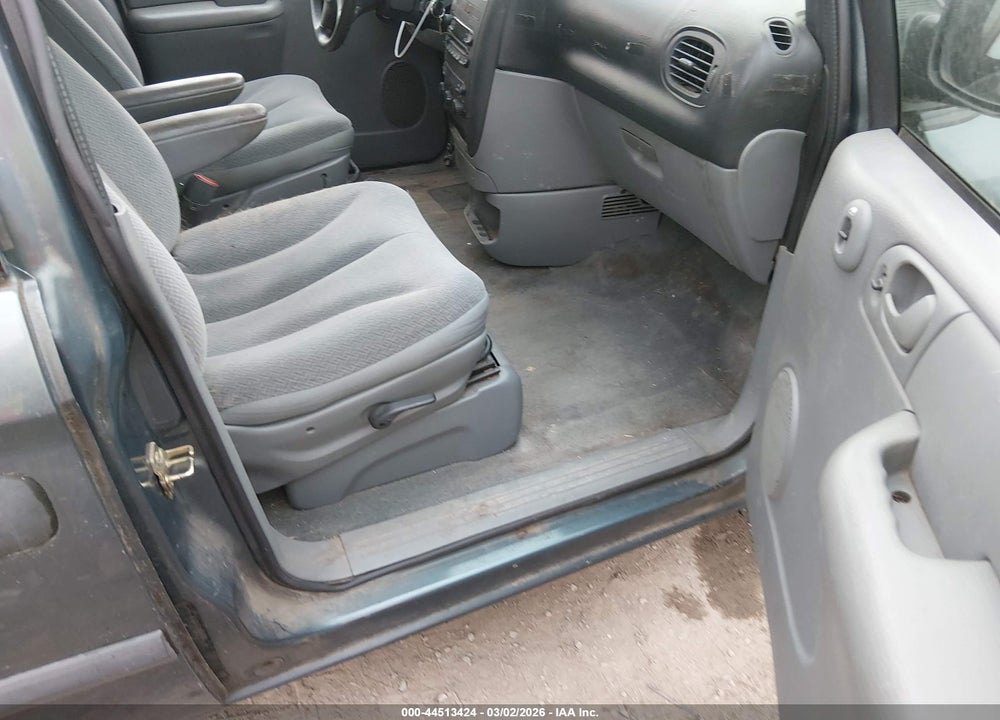 2005 DODGE CARAVAN SE VIN: 1D4GP25R15B173652