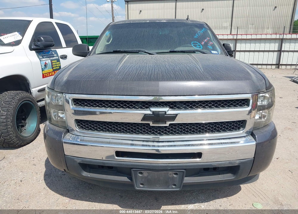 2011 CHEVROLET SILVERADO 1500 LS VIN: 1GCRCREA5BZ260364