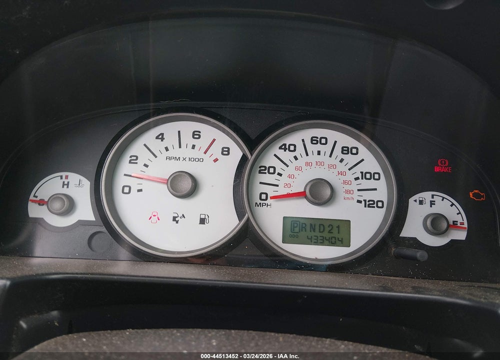 2005 FORD ESCAPE XLS VIN: 1FMYU02Z15KC44394