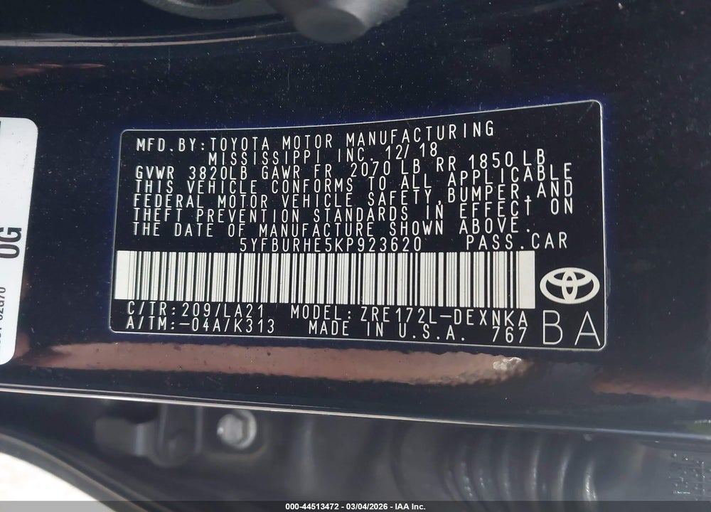 2019 TOYOTA COROLLA XLE VIN: 5YFBURHE5KP923620