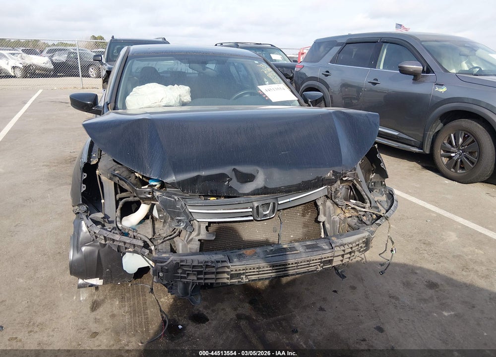 2013 HONDA ACCORD LX VIN: 1HGCR2F30DA183935