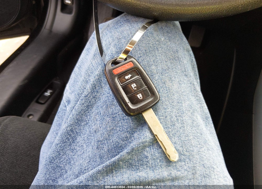 2013 HONDA ACCORD LX VIN: 1HGCR2F30DA183935