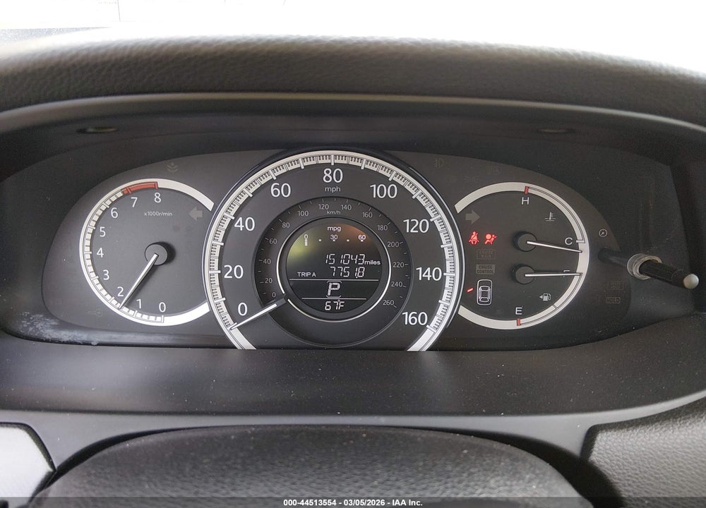 2013 HONDA ACCORD LX VIN: 1HGCR2F30DA183935